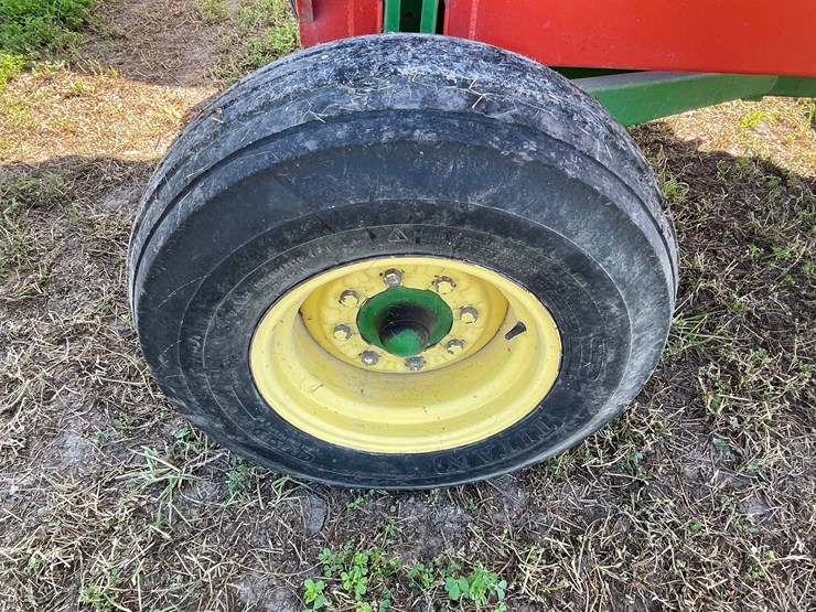 john-deere-1075-image-18