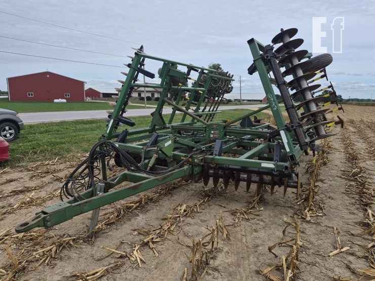 john-deere-724-image-1
