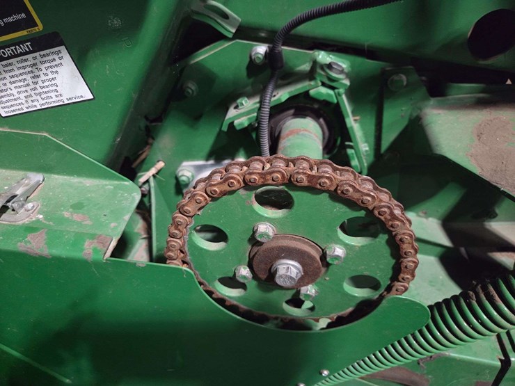 2023-john-deere-560r-image-22