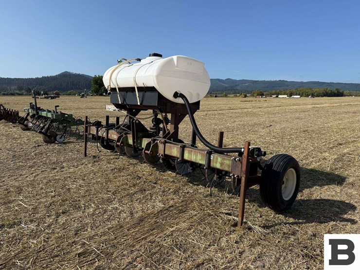 john-deere-7100-image-1