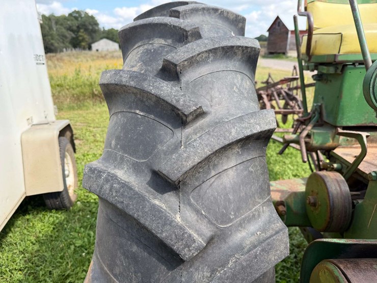 john-deere-50-image-29