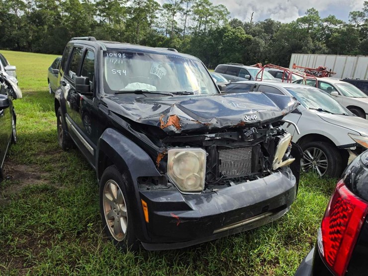2010-jeep-liberty-image-1
