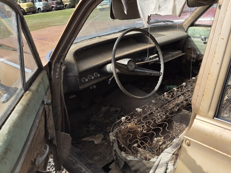 1963-chevrolet-belair-4dr-sedan-image-5