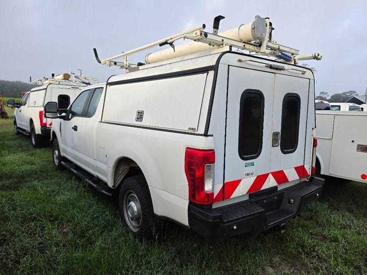 2018-ford-f250-xl-image-3