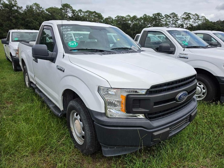 2018-ford-f150-xl-image-1