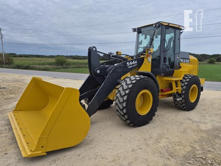 2015-deere-544k-image-1