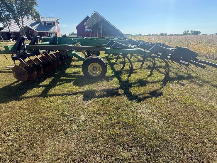 john-deere-714-image-18