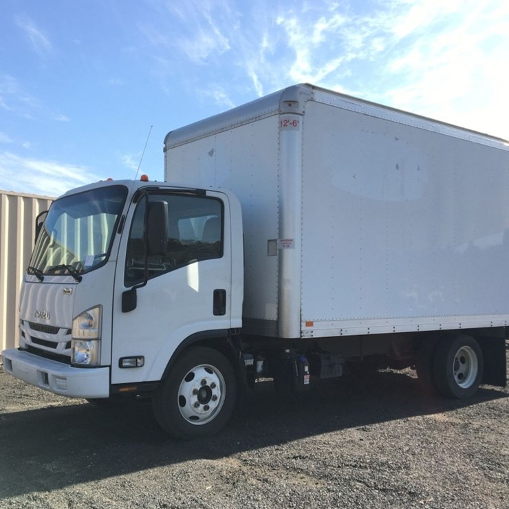 2022 ISUZU NPR HD