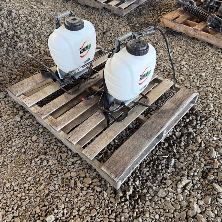 Roundup 4-Gallon Backpack Sprayers