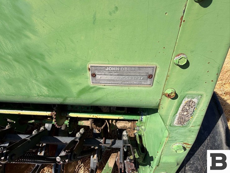 john-deere-8350-image-38