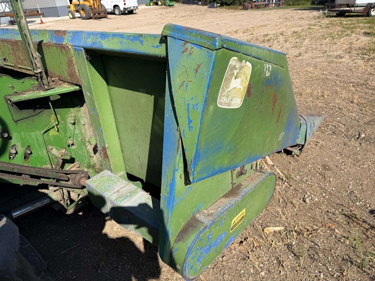 john-deere-444-image-11