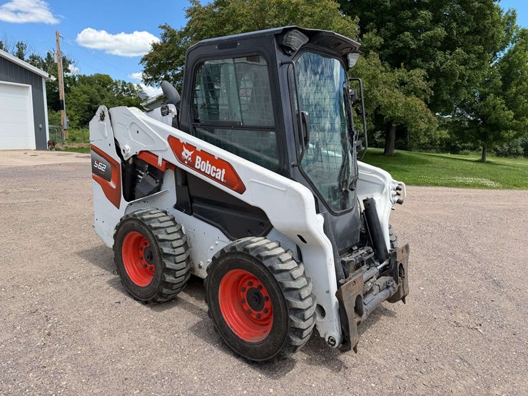 2022-bobcat-s62-image-53