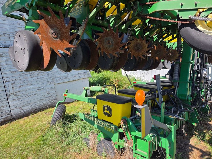 john-deere-1720-image-25