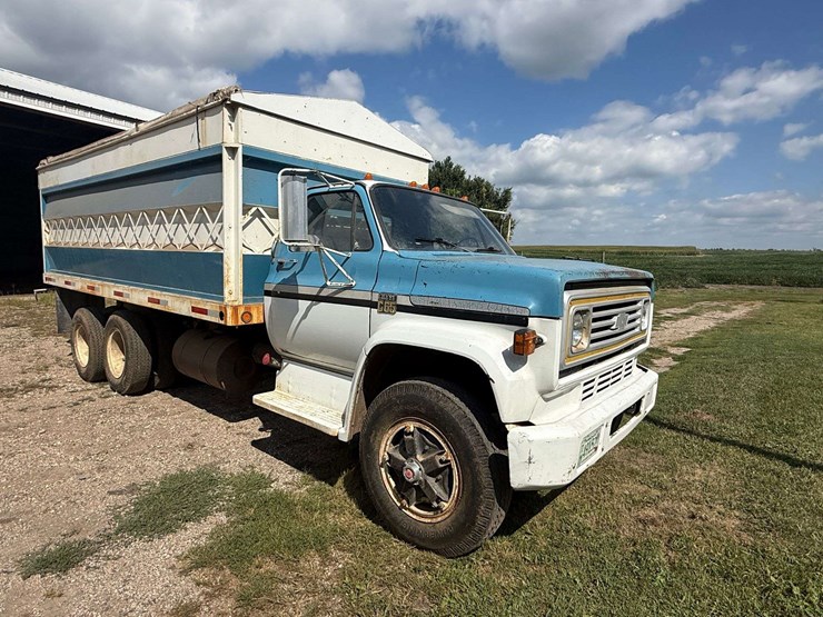 1975-chevrolet-c65-image-1