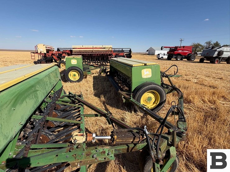 john-deere-8350-image-36