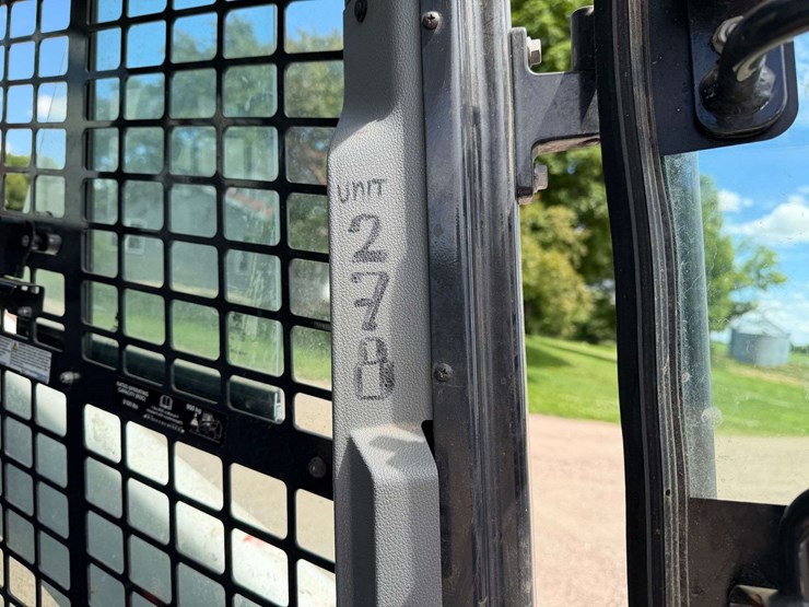 2022-bobcat-s62-image-32