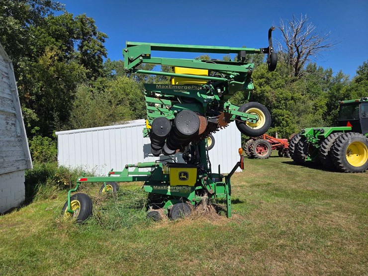 john-deere-1720-image-17