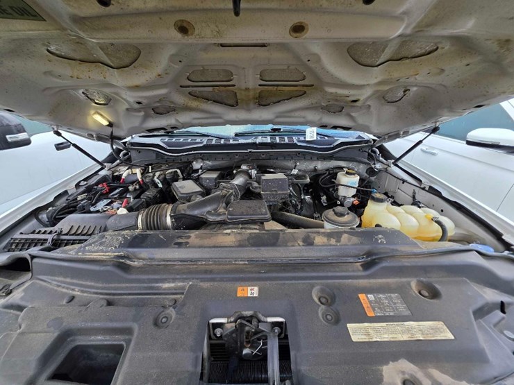 2021-ford-f250-xl-image-18