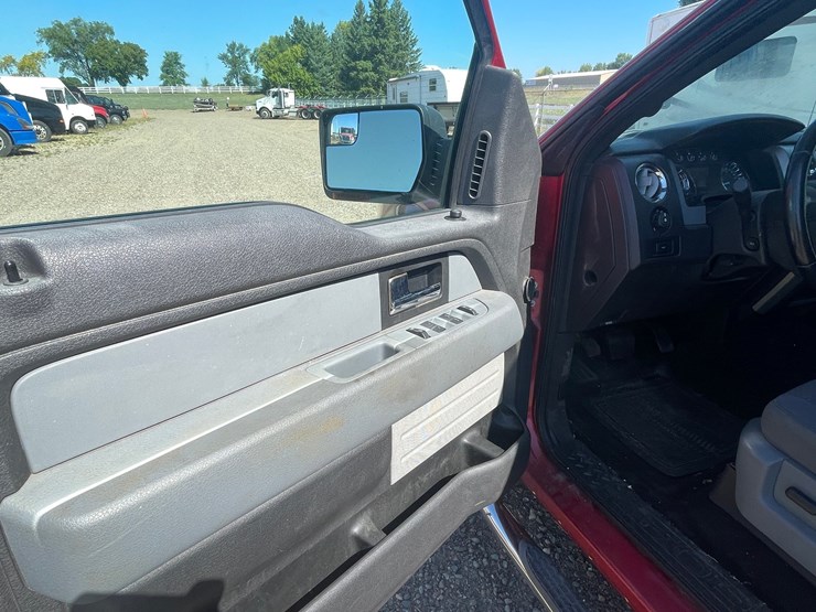 2012-ford-f150-xlt-image-31