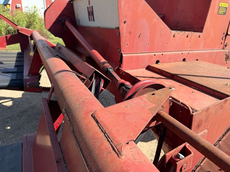 case-ih-230-image-52