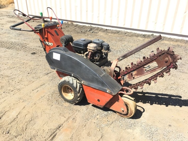 2006-ditch-witch-1030-image-1