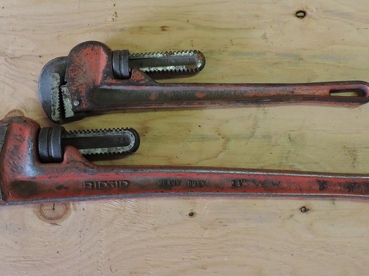 ridgid,-18”-and-24”-pipe-wrenches-image-1