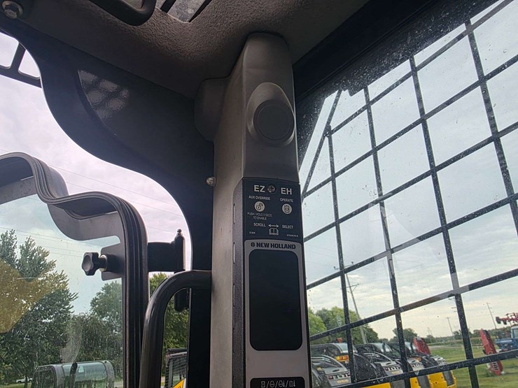 new-holland-c232-image-39