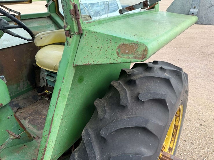 john-deere-4020-image-46