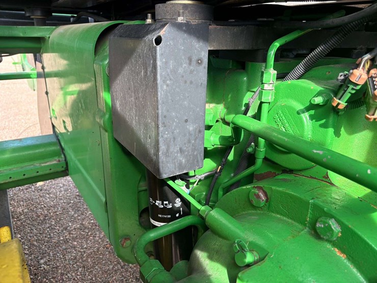 2006-john-deere-8430t-image-21