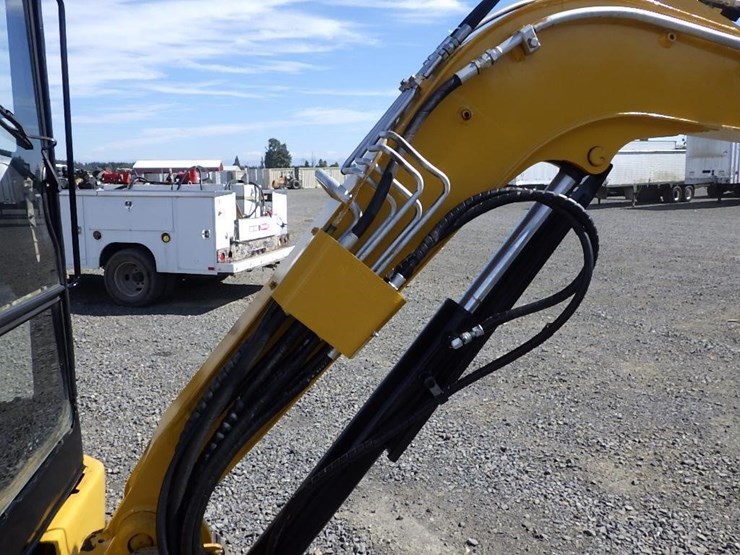 caterpillar-303-image-25