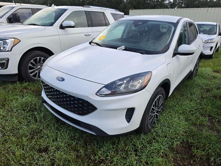 2022-ford-escape-image-3