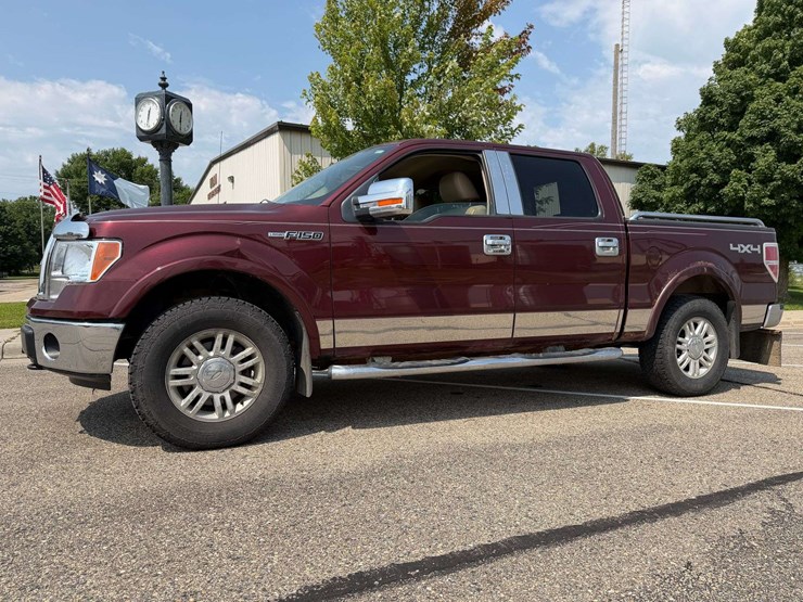 2010-ford-f150-lariat-image-1