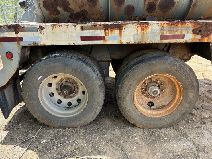 2012-southern-vac-130bbl-vac-trailer-image-8
