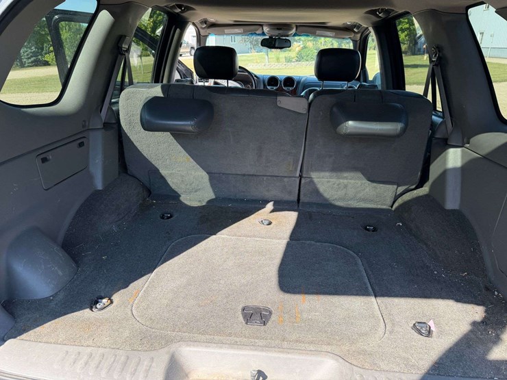 2004-gmc-envoy-image-40
