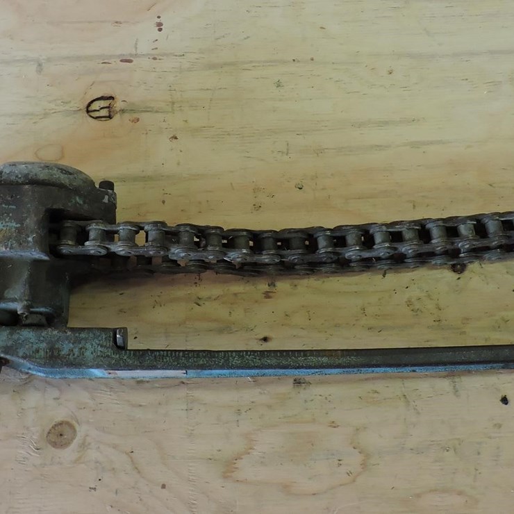 VINTAGE, 1 ½ TON CHAIN COME-A-LONG