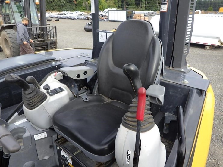 2023-deere-60g-image-32
