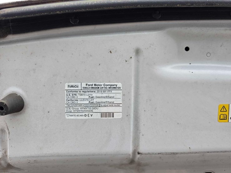 2019-ford-f150-xl-image-16