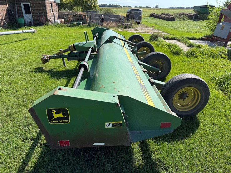 john-deere-120-image-3