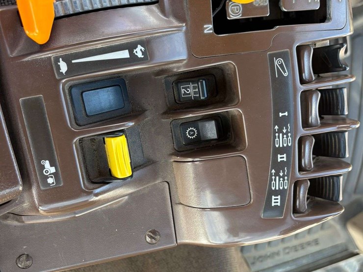2006-john-deere-8430t-image-53