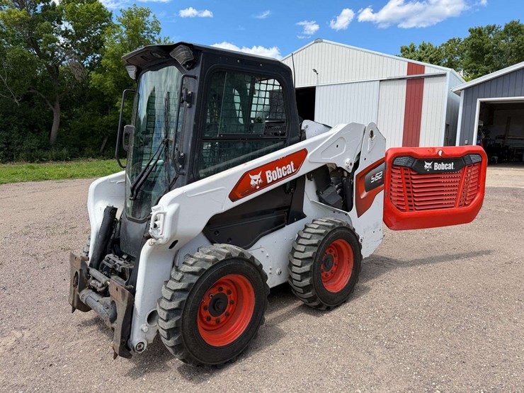 2022-bobcat-s62-image-54
