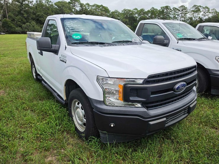 2019-ford-f150-xl-image-1