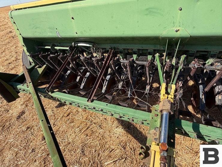 john-deere-8350-image-21