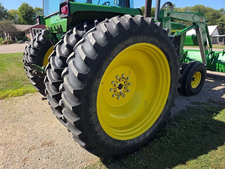 1977-john-deere-4430-image-48