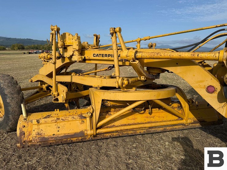 caterpillar-12-image-18