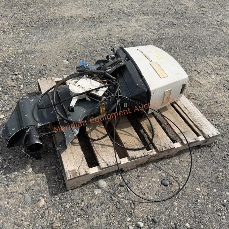 Johnson 60hp 2 Stroke Outboard Motor w/ Controls