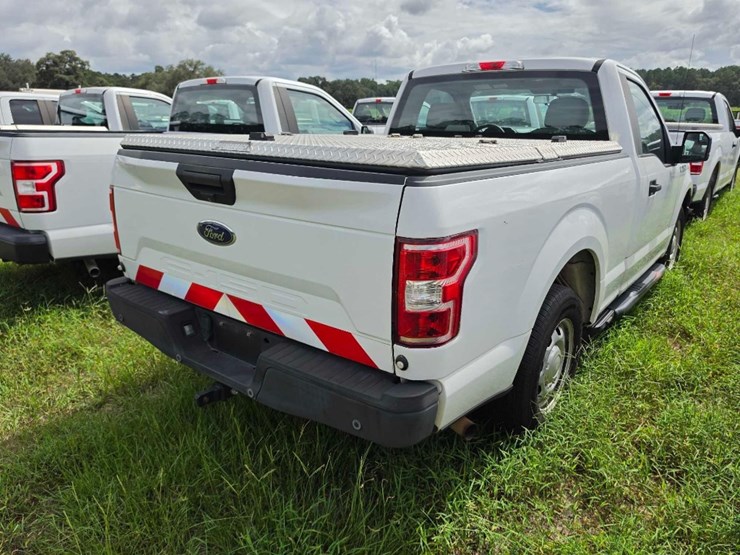 2018-ford-f150-xl-image-4