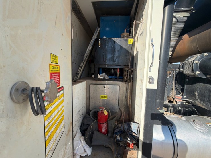 2024-kenworth-t880-image-17