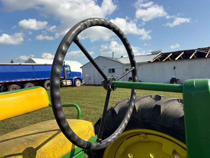 1951-john-deere-b-image-15