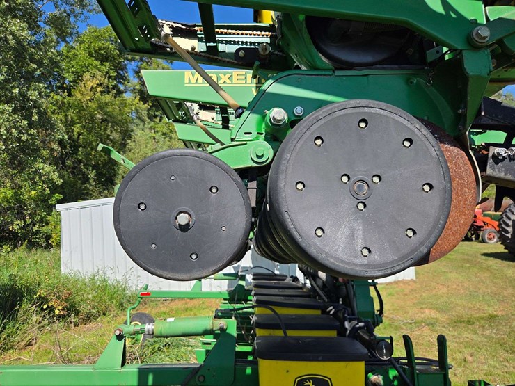 john-deere-1720-image-24