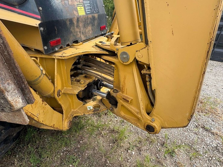 1995-caterpillar-426b-image-31